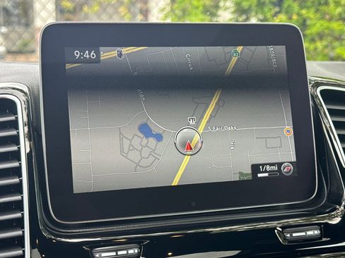 Used 2019 Mercedes-Benz GLE 400 4MATIC image 19