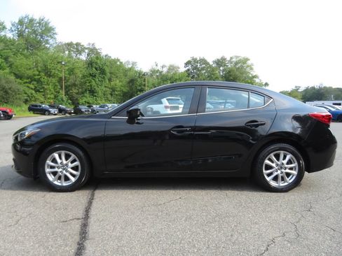 Used 2016 MAZDA MAZDA3 i Sport w/ Preferred Equipment Package FWD image 8