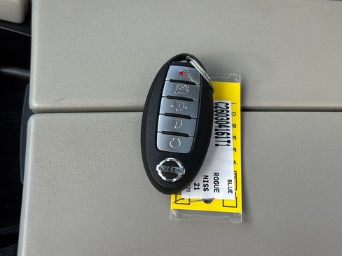 Certified 2021 Nissan Rogue SL w/ Premium Package image 31