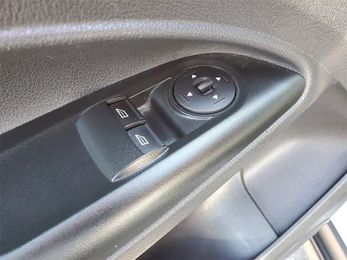 Used 2018 Ford Transit Connect XL image 16