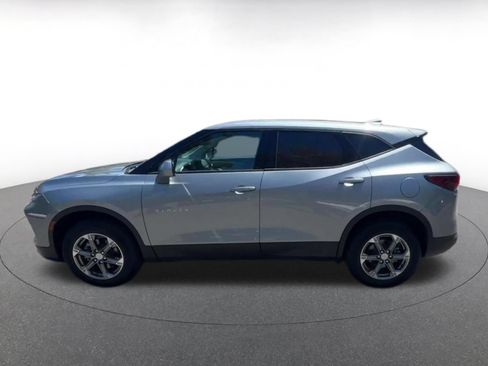 Used 2026 Chevrolet Blazer LT FWD image 8