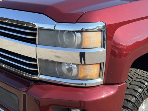 Used 2015 Chevrolet Silverado 2500 High Country w/ Duramax Plus Package AWD/4WD image 10