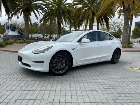 Used 2020 Tesla Model 3 Standard Range Plus RWD image 7