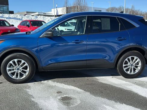 Used 2022 Ford Escape SE image 12