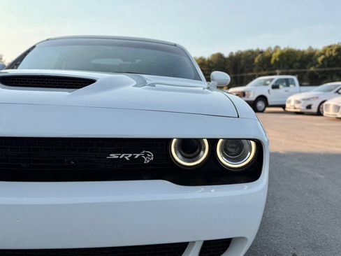 Used 2020 Dodge Challenger SRT Hellcat w/ Plus Package RWD image 13