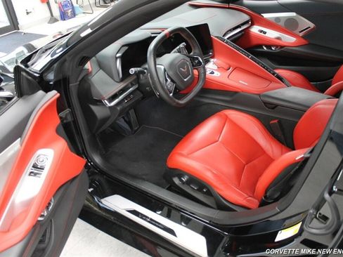 Used 2020 Chevrolet Corvette Stingray Preferred Cpe w/ 2LT Preferred Equipment Group RWD image 29