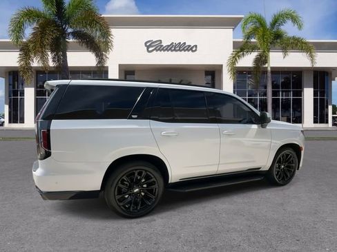 Certified 2024 Cadillac Escalade Sport w/ LPO, ONYX Package image 15