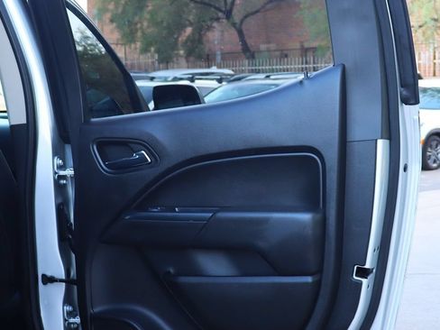 Used 2018 Chevrolet Colorado LT RWD image 26