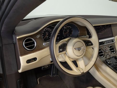 Used 2022 Bentley Continental GT AWD/4WD image 22
