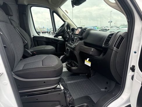 Used 2024 RAM ProMaster 2500 FWD image 29
