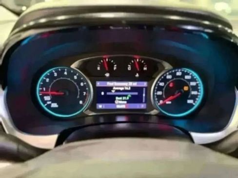 Used 2021 Chevrolet Traverse LT w/ LT Premium Package image 17