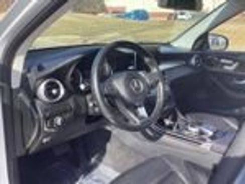 Used 2016 Mercedes-Benz GLC 300 4MATIC w/ Premium Package image 15