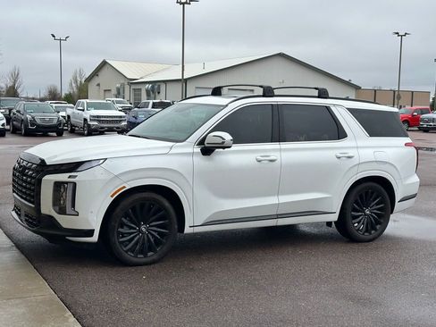 Used 2025 Hyundai Palisade Calligraphy AWD/4WD image 2