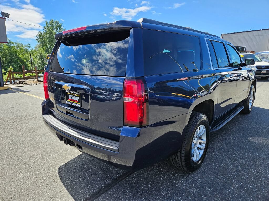 Used 2019 Chevrolet Suburban LT AWD/4WD image 4