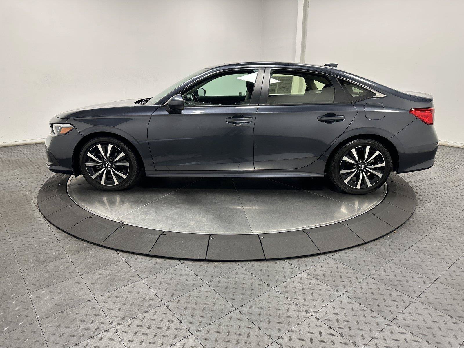 Used 2022 Honda Civic EX image 8