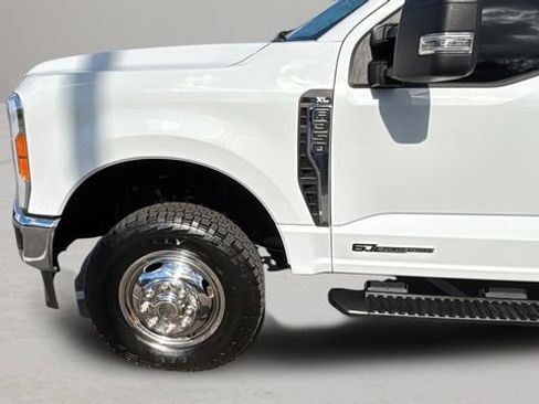 Used 2023 Ford F350 XL w/ XL Chrome Package image 32