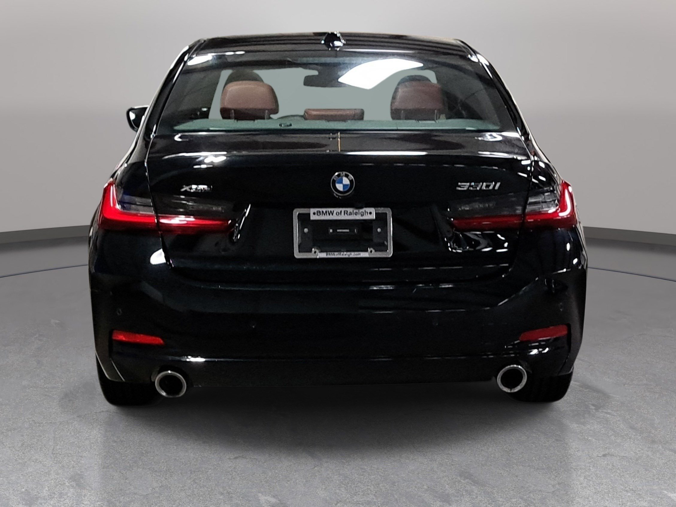 Certified 2024 BMW 330i xDrive Sedan w/ Convenience Package AWD/4WD image 7