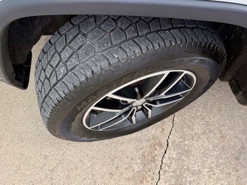 Used 2018 Jeep Grand Cherokee Trailhawk w/ Trailhawk Luxury Group AWD/4WD image 38