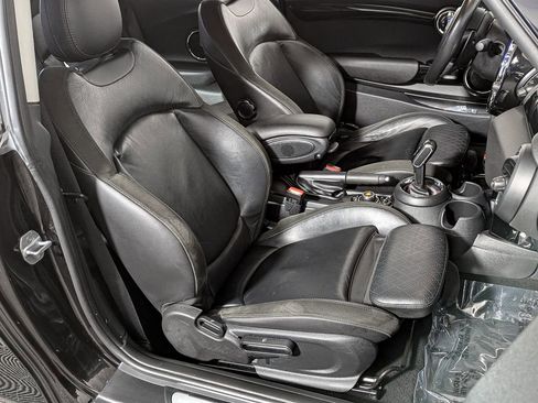 Used 2020 MINI Cooper S image 28