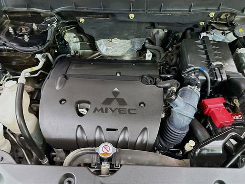 Used 2016 Mitsubishi Outlander Sport ES image 26