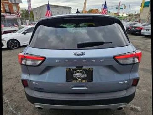 Used 2022 Ford Escape SE w/ Cold Weather Package image 35