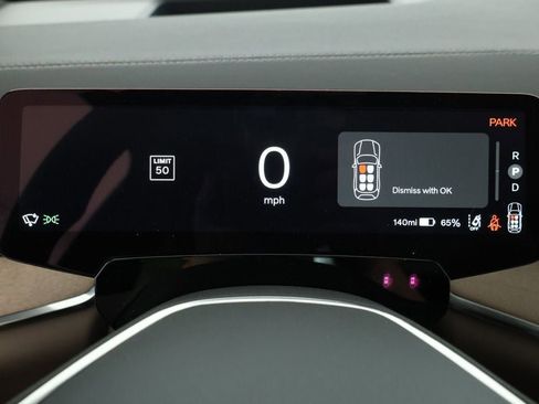 Used 2025 Volvo EX90 Plus image 13