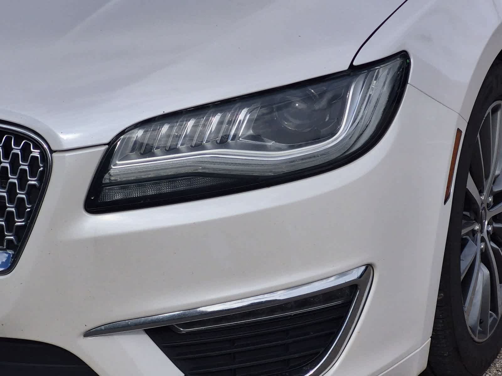 Used 2017 Lincoln MKZ Select FWD image 11