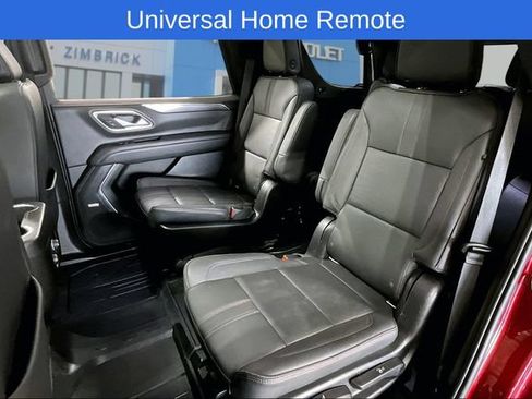 Used 2022 Chevrolet Tahoe RST w/ Luxury Package AWD/4WD image 23