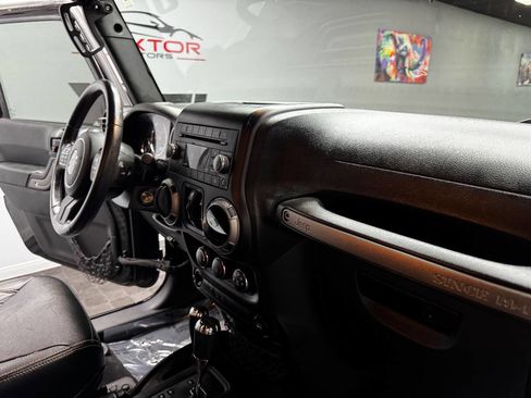 Used 2015 Jeep Wrangler Unlimited Sport w/ Quick Order Package 24S image 41