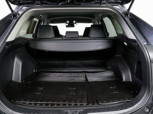 Used 2022 Toyota RAV4 LE image 28