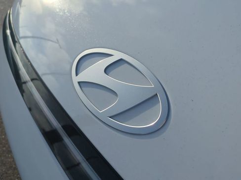 New 2026 Hyundai Kona SEL Premium image 13