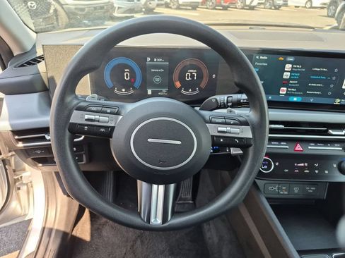 Used 2025 Hyundai Sonata SEL FWD image 22
