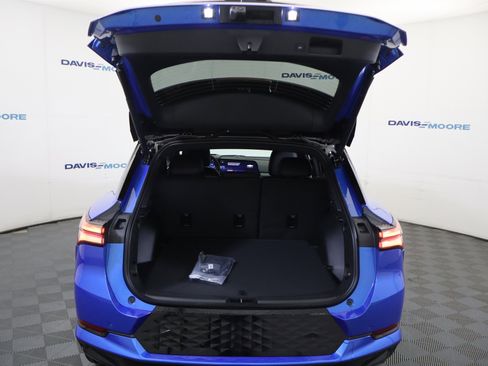 New 2026 Chevrolet Equinox EV RS image 8