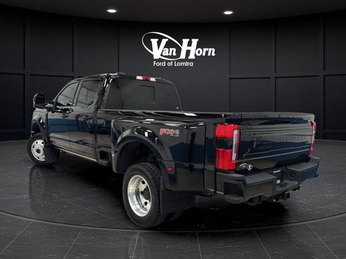 Used 2025 Ford F450 Platinum w/ FX4 Off-Road Package AWD/4WD image 5