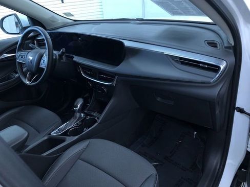 Used 2025 Buick Encore GX Preferred image 23