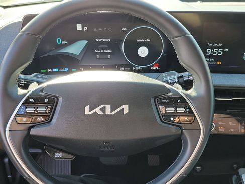Used 2024 Kia EV6 Light image 6
