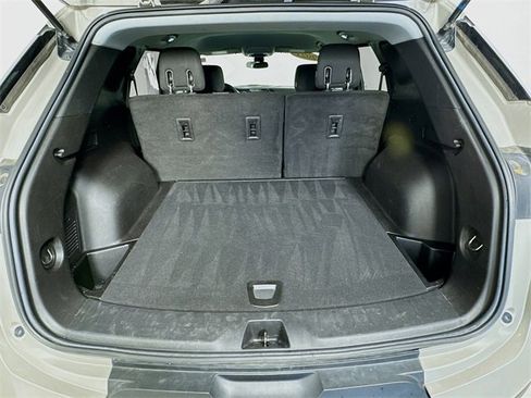 Used 2021 Chevrolet Blazer LT image 24