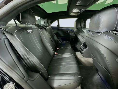 Used 2024 Bentley Flying Spur V8 AWD/4WD image 46