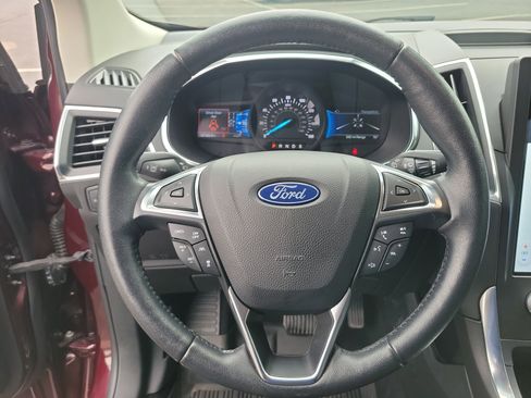Used 2021 Ford Edge Titanium w/ Equipment Group 301A AWD/4WD image 24