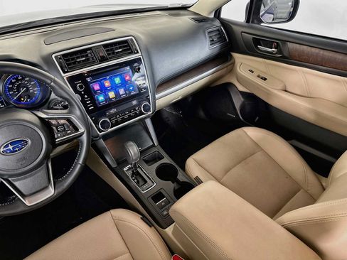 Used 2018 Subaru Outback 2.5i Limited AWD/4WD image 22