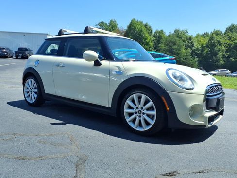 Used 2015 MINI Cooper S FWD image 8