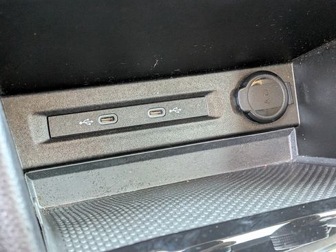 Used 2023 Volkswagen Taos S image 30