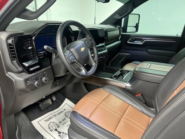 Used 2025 Chevrolet Silverado 3500 High Country w/ High Country Premium Package AWD/4WD image 20