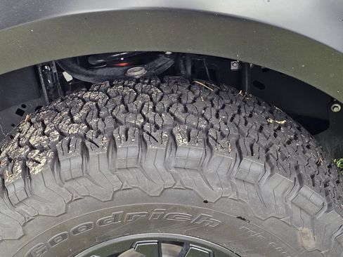 Used 2025 Ford F150 Raptor AWD/4WD image 29