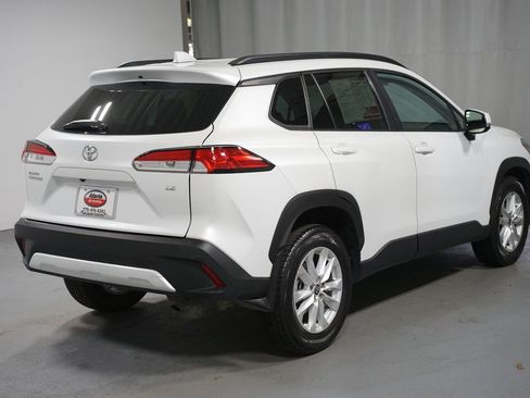 Certified 2024 Toyota Corolla Cross LE image 8