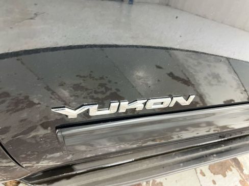 Used 2011 GMC Yukon SLT AWD/4WD image 25