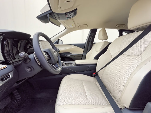 Used 2024 Lexus RX 350 FWD w/ Technology Package image 15