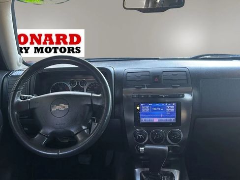 Used 2009 HUMMER H3 Luxury image 12