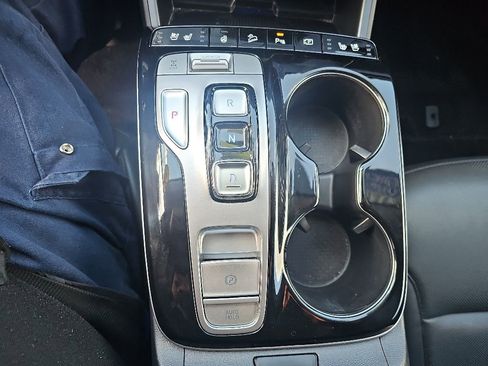Certified 2024 Hyundai Tucson Limited AWD/4WD image 22