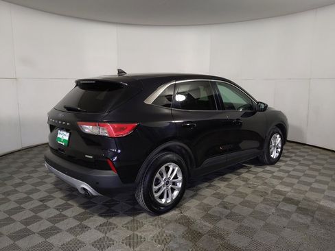 Used 2020 Ford Escape SE image 10